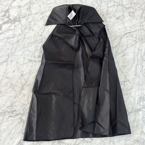 Vampire Dracula Costume Kids Cape and Vest Black Sz 7 - Picture 4 of 5